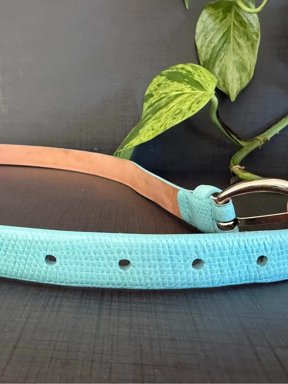 Talbots Vintage Textured Leather Belt Med Aqua Tiffany Blue Silver 90s coastal